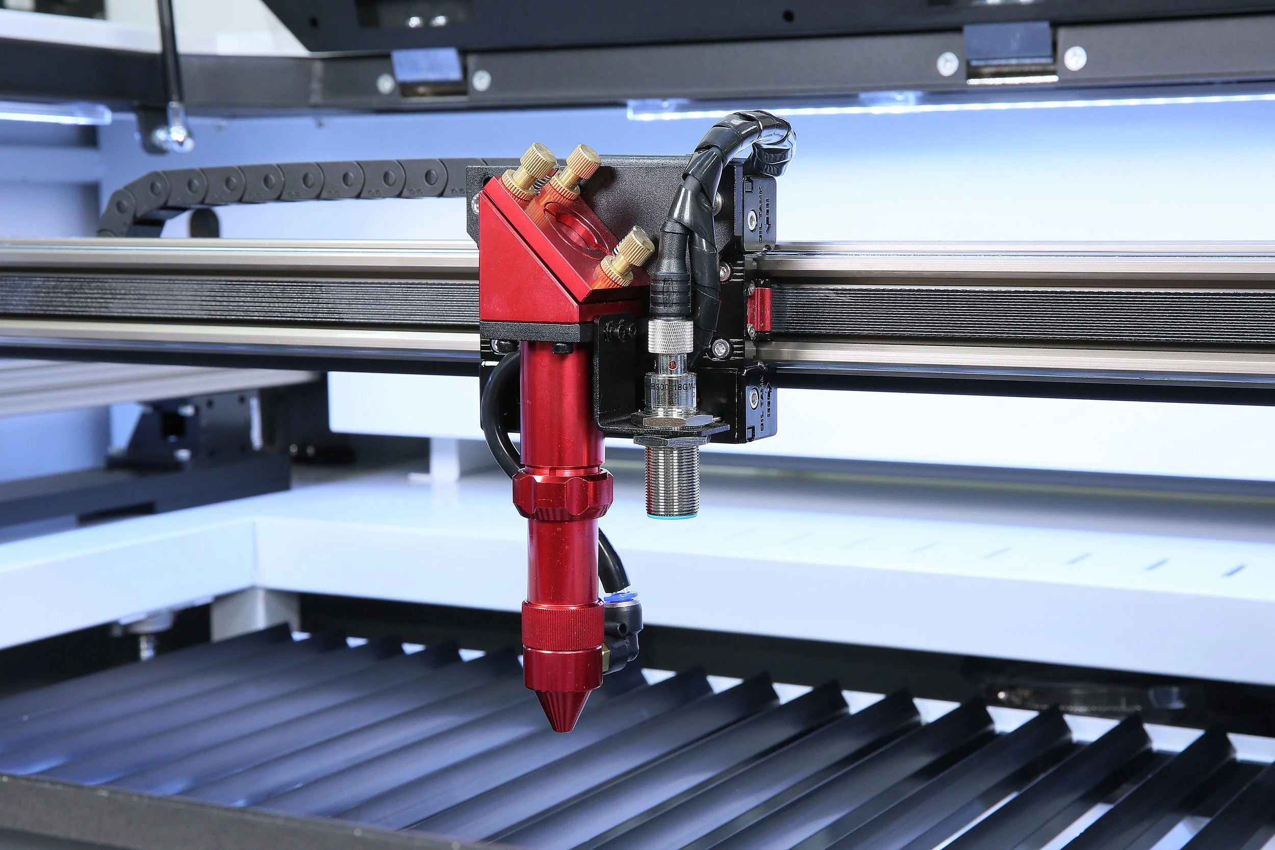 Láser CO2 para madera, acrílico, cuero y otros materiales orgánicos